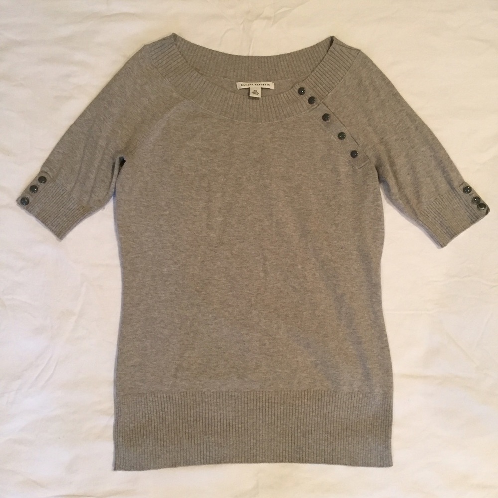 Banana Republic gray sweater